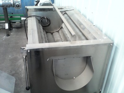 BT-T1200促銷(xiāo) 旭鑫牌毛輥清洗機(jī)，高效潔凈的果蔬清洗解決方案